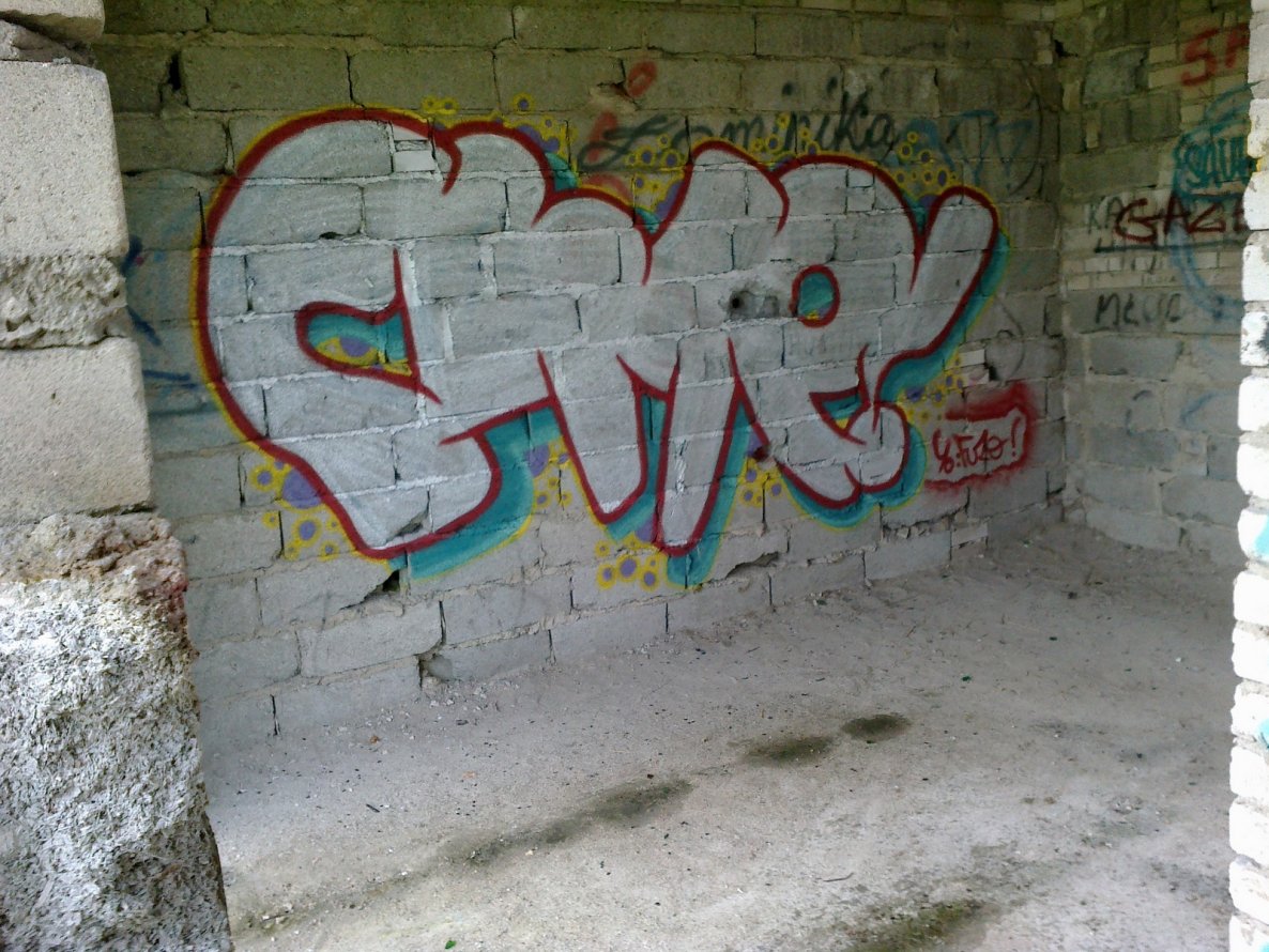 Graffiti Wall - Photo by some