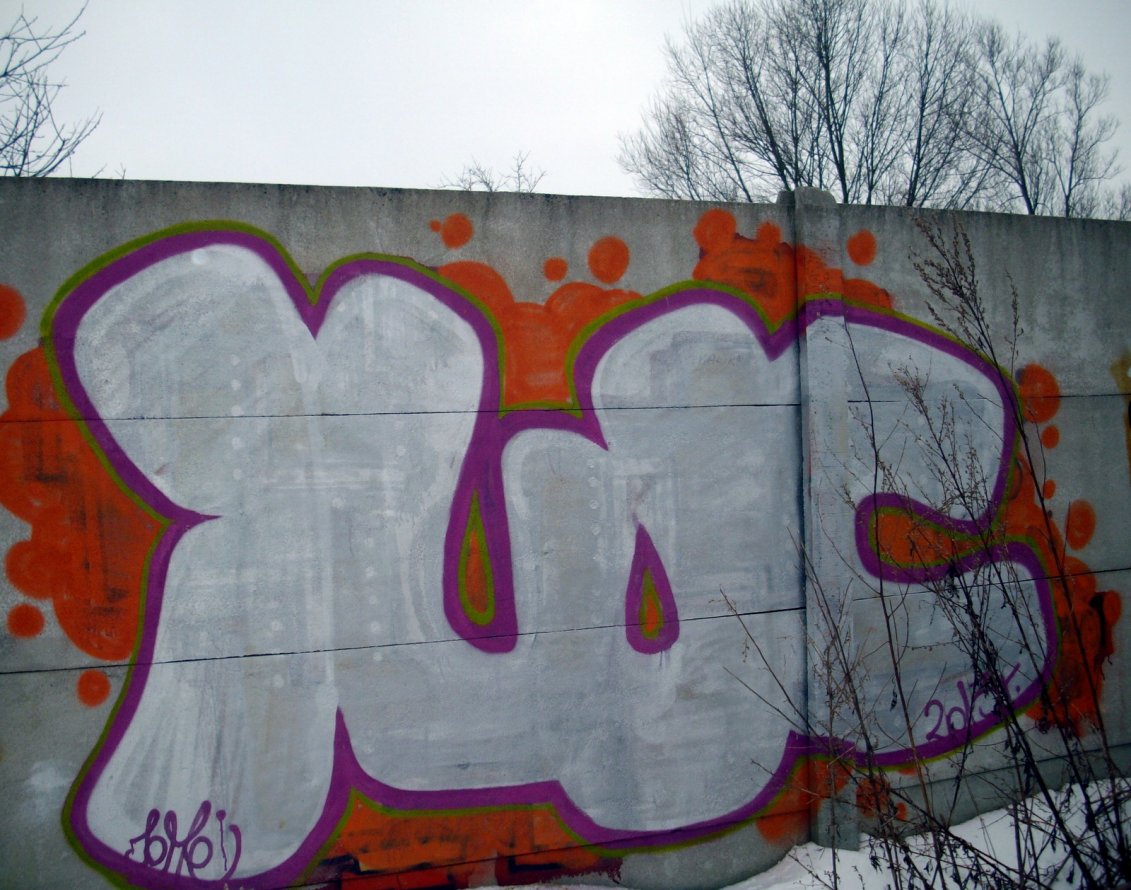 Graffiti Wall - Photo by some