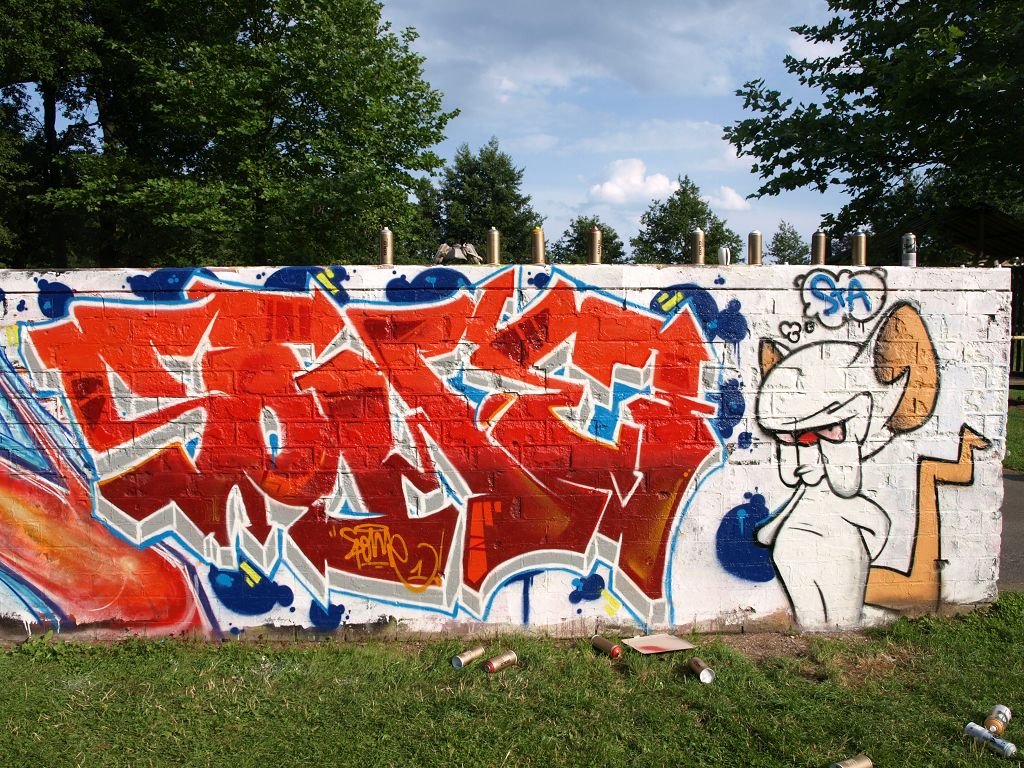 Graffiti Wall - Photo by some1 - some, some1, someone (2014)