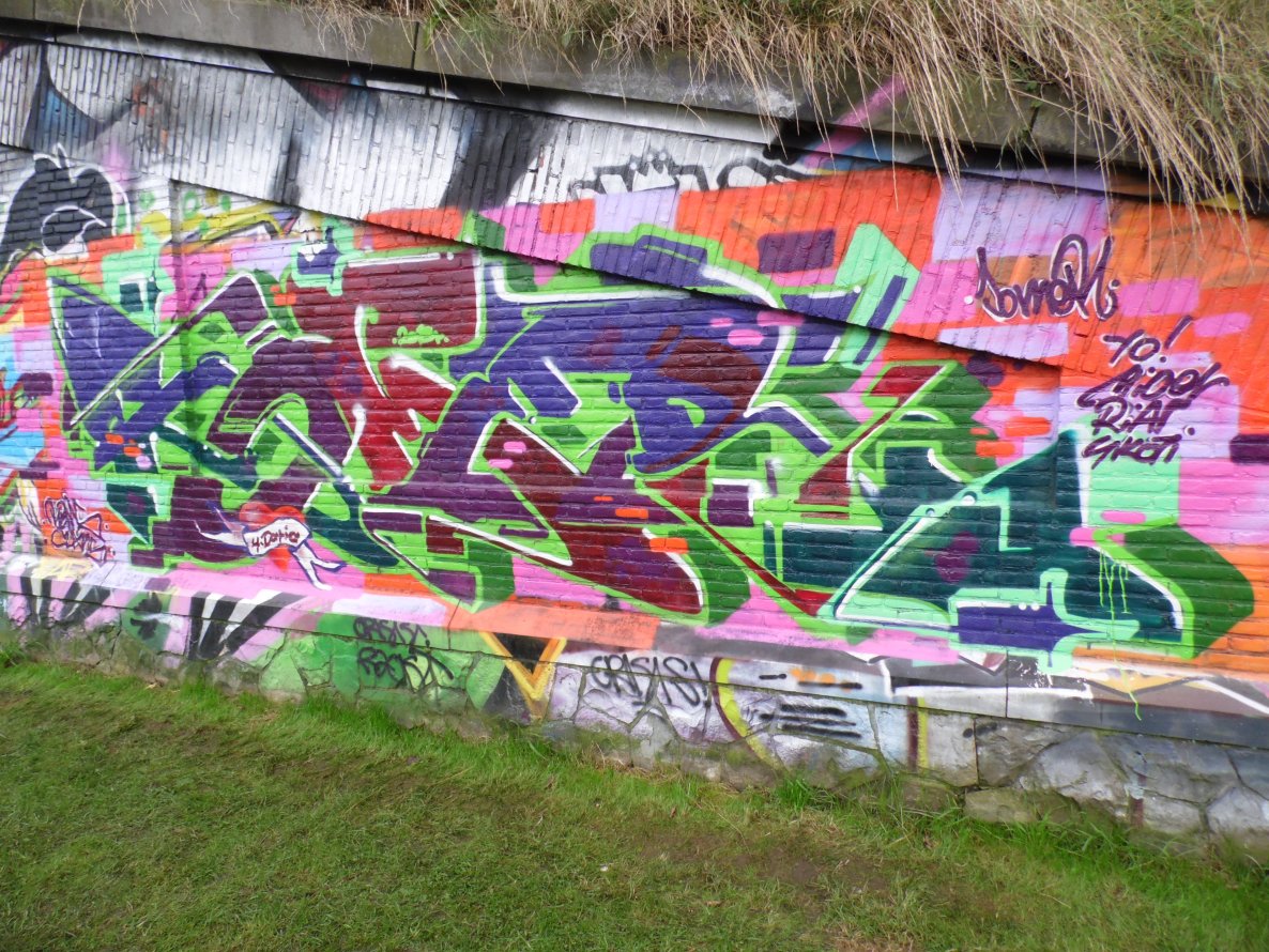 Graffiti Wall - Photo by somer