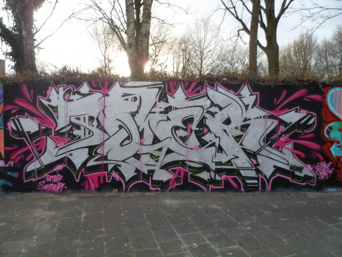 Graffiti Wall - Photo by somer