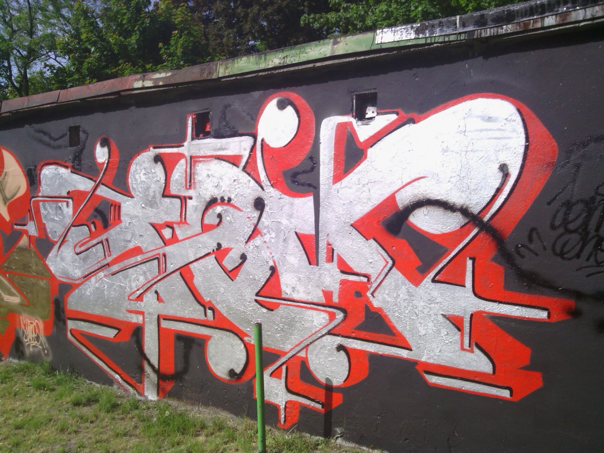 Graffiti Wall - Photo by somer