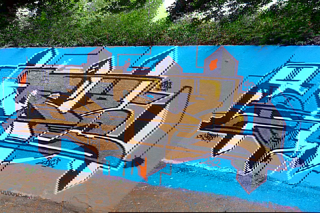 Graffiti Wall - Photo by somer