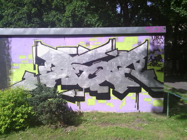 Graffiti Wall - Photo by somer