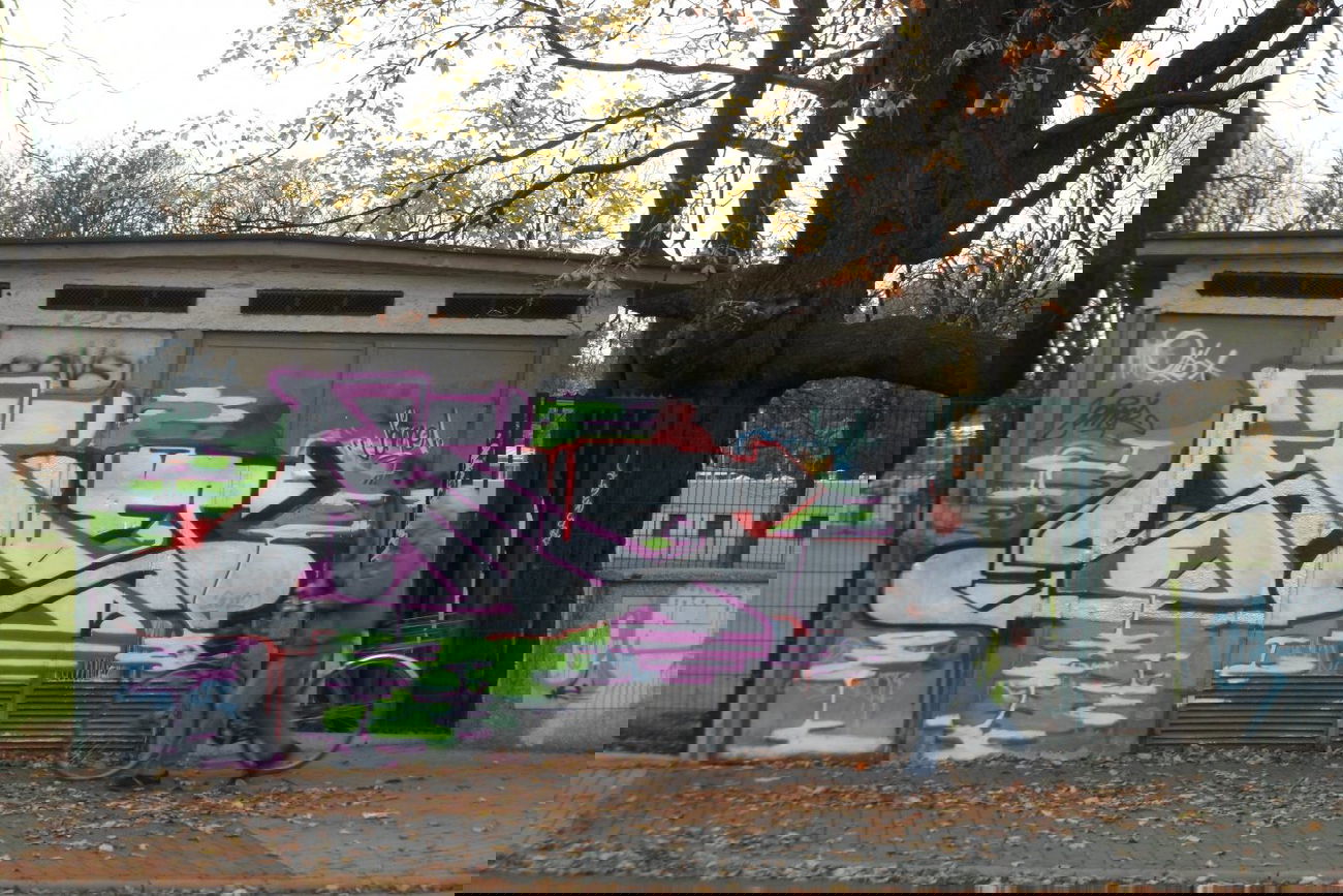 Graffiti Bombing - Photo by somer