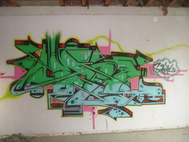 Graffiti Wall - Photo by somer