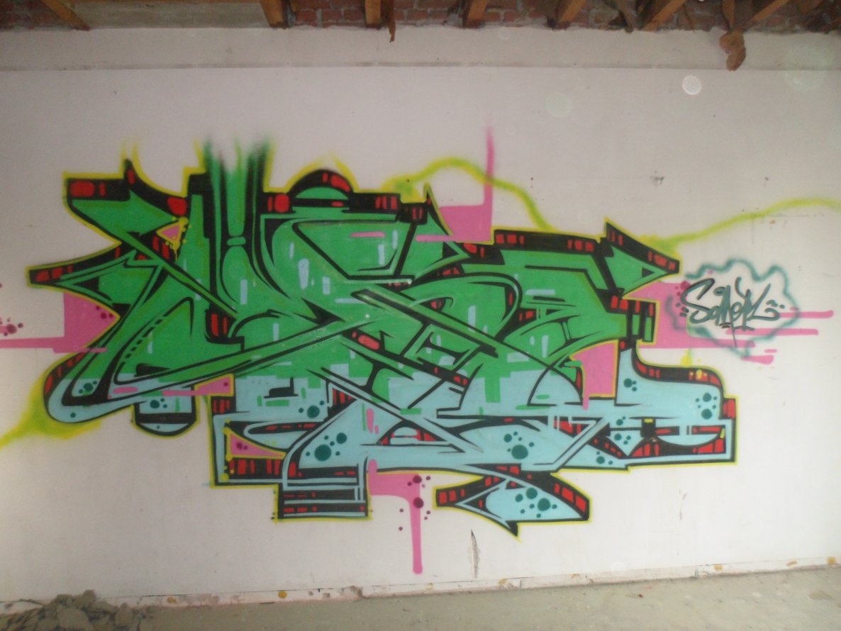 Graffiti Wall - Photo by somer