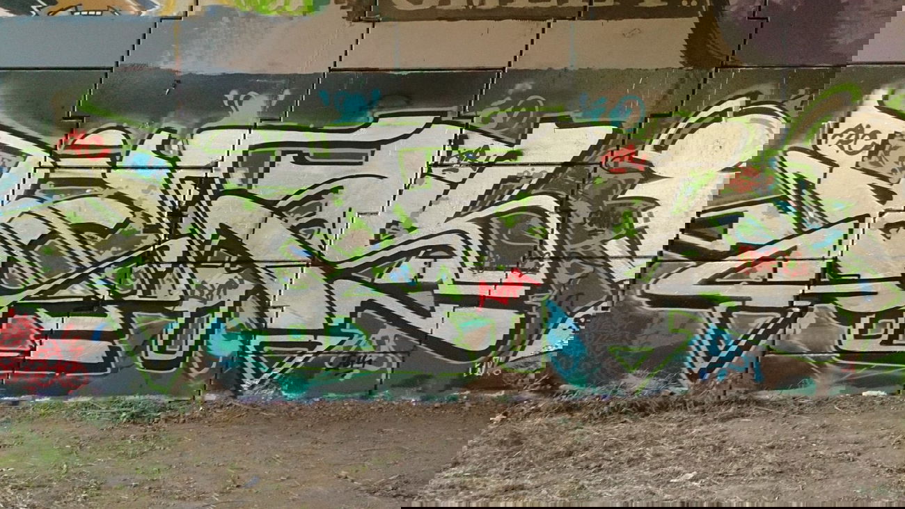 Graffiti Wall - Photo by somer