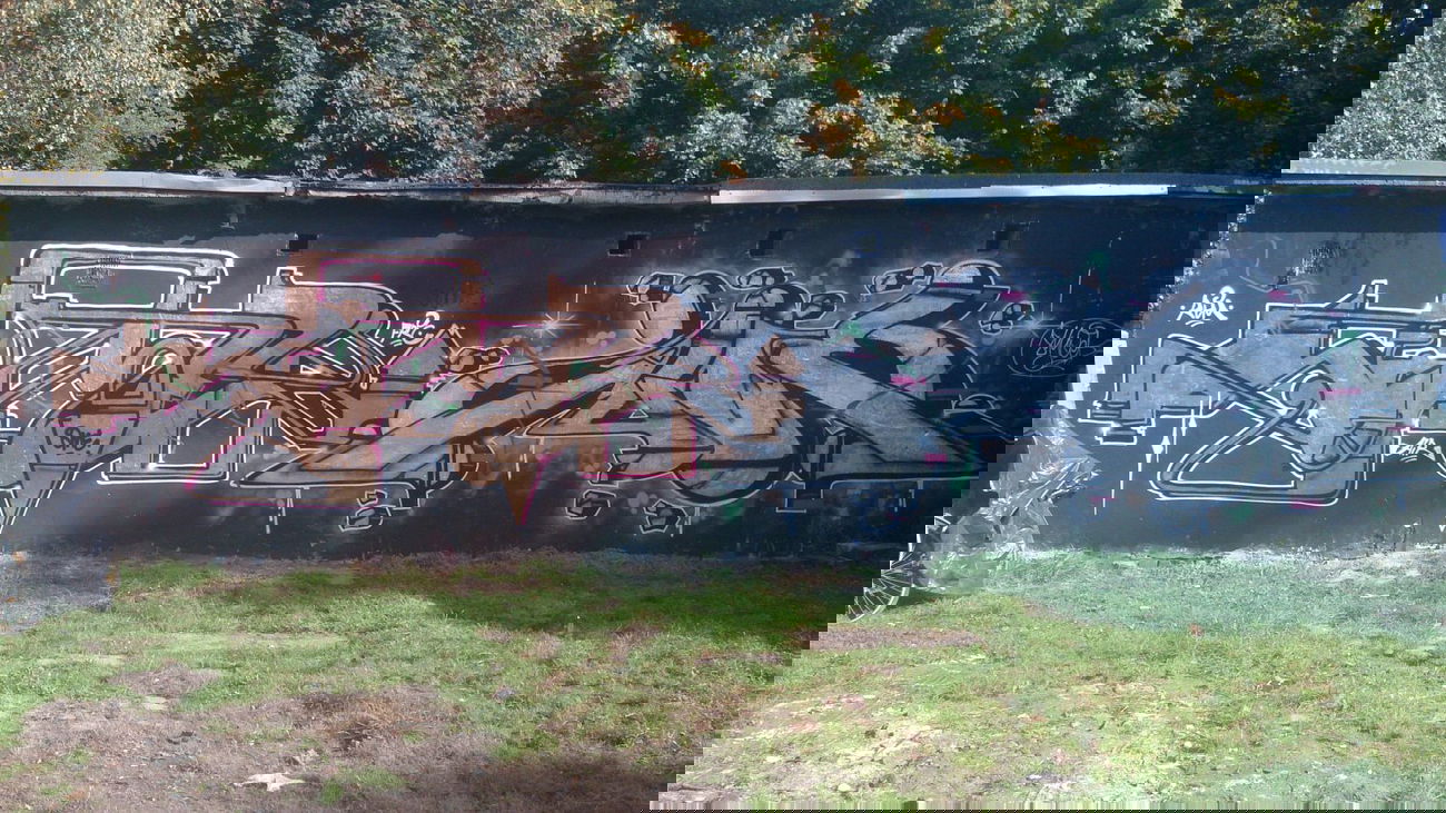 Graffiti Wall - Photo by somer