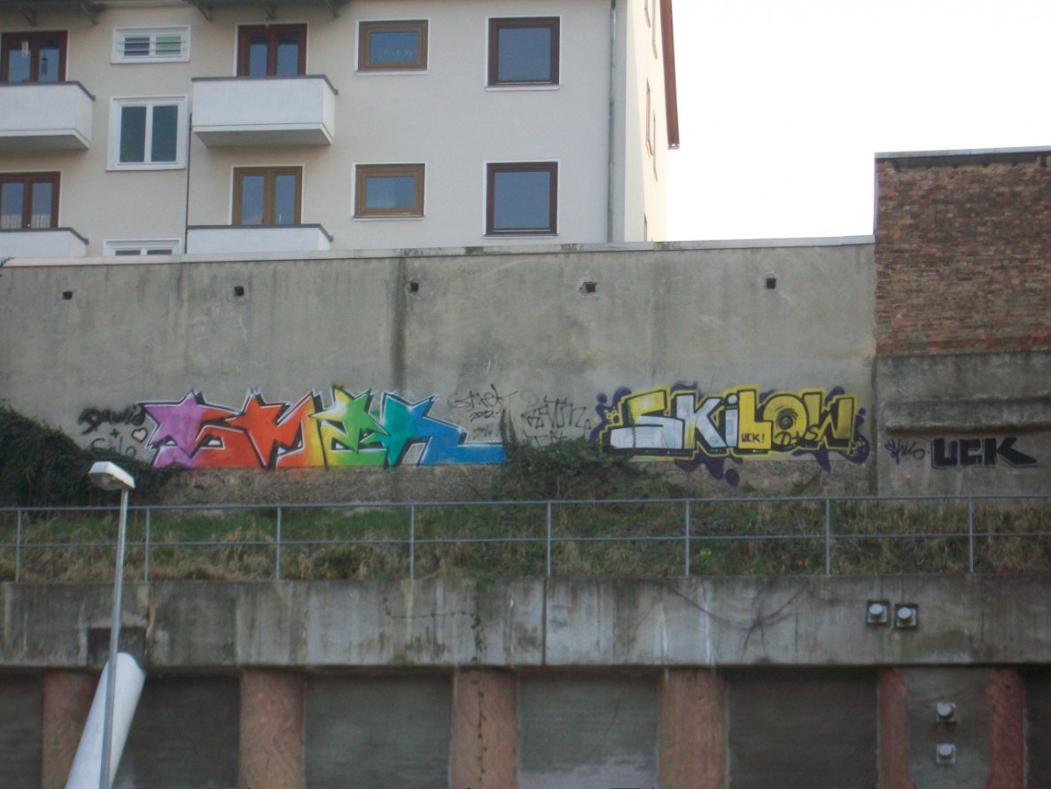 Graffiti Wall - Photo by somit
