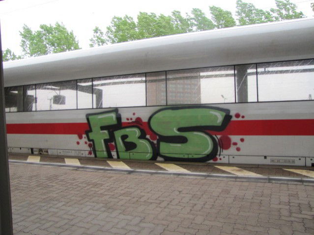 Graffiti Train in Brunswick - Photo by sonderkomission - FBS (2013)