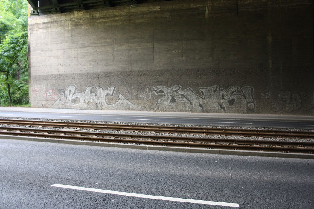 Graffiti Bombing in Brunswick - Photo by sonderkomission - BTC, ONS, Gebufft