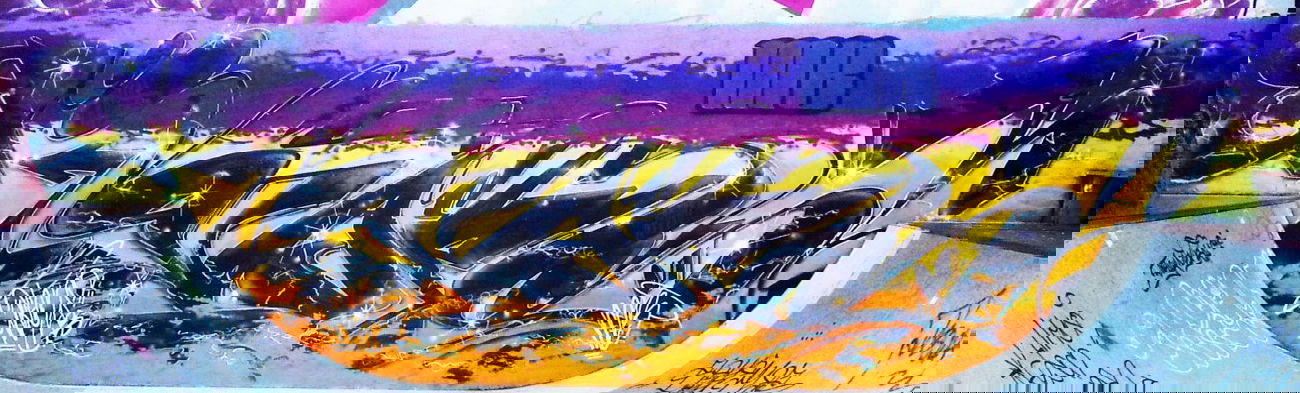 Graffiti Wall - Photo by soniz - gaps (2011)