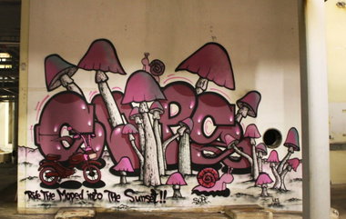 Graffiti Wall - Photo by sope798 (2015)
