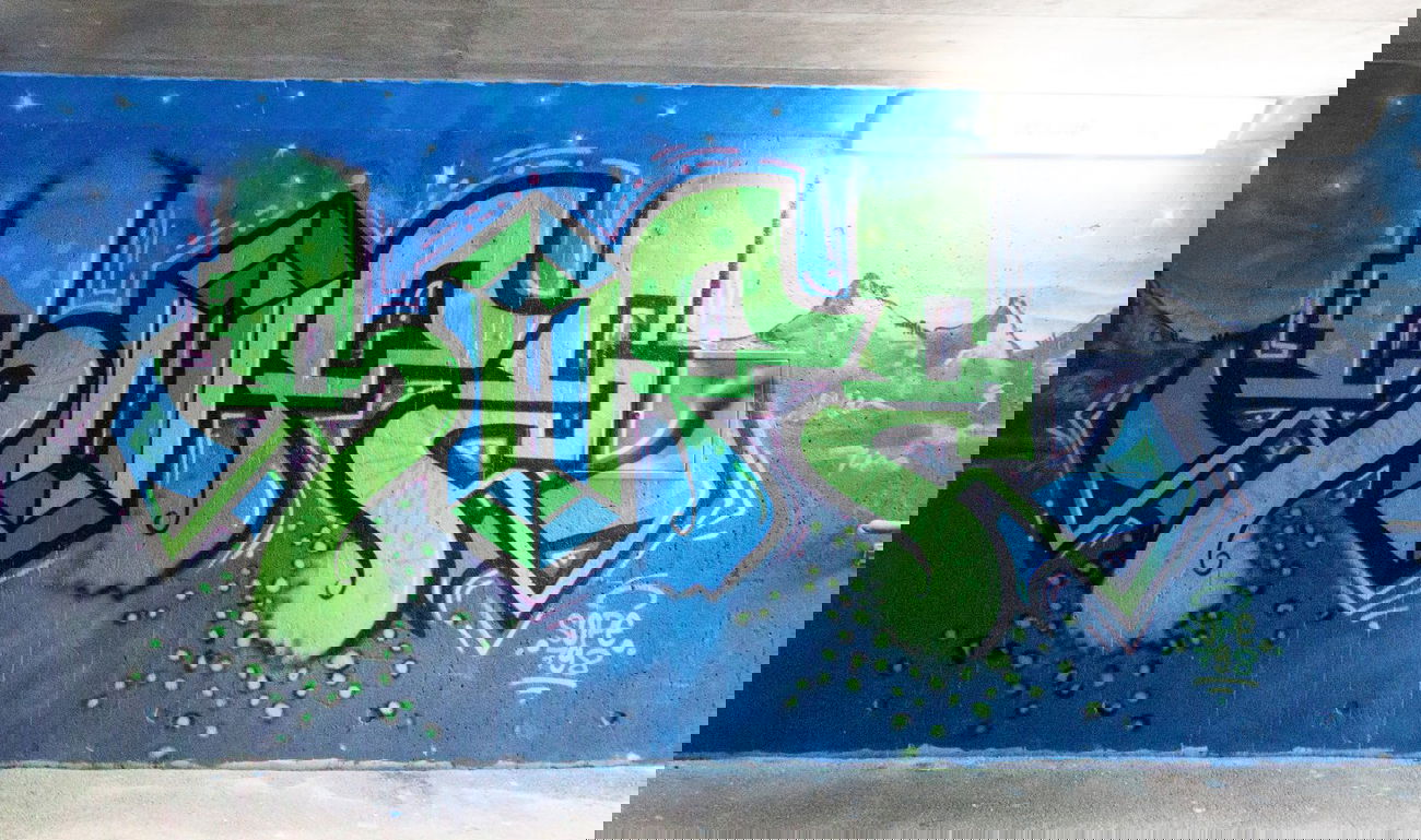 Graffiti Wall in Fribourg - Photo by sope798 - green, grün., blau (2014)