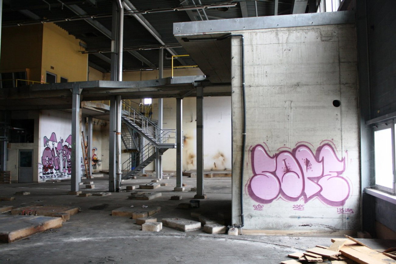 Graffiti Wall - Photo by sope798 (2015)