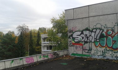 Graffiti Bombing - Photo by sorrie - sorry, pankow