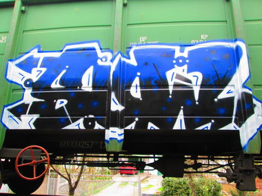 Graffiti Train in Sevastopol - Photo by sower