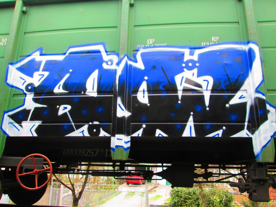 Graffiti Train in Sevastopol - Photo by sower