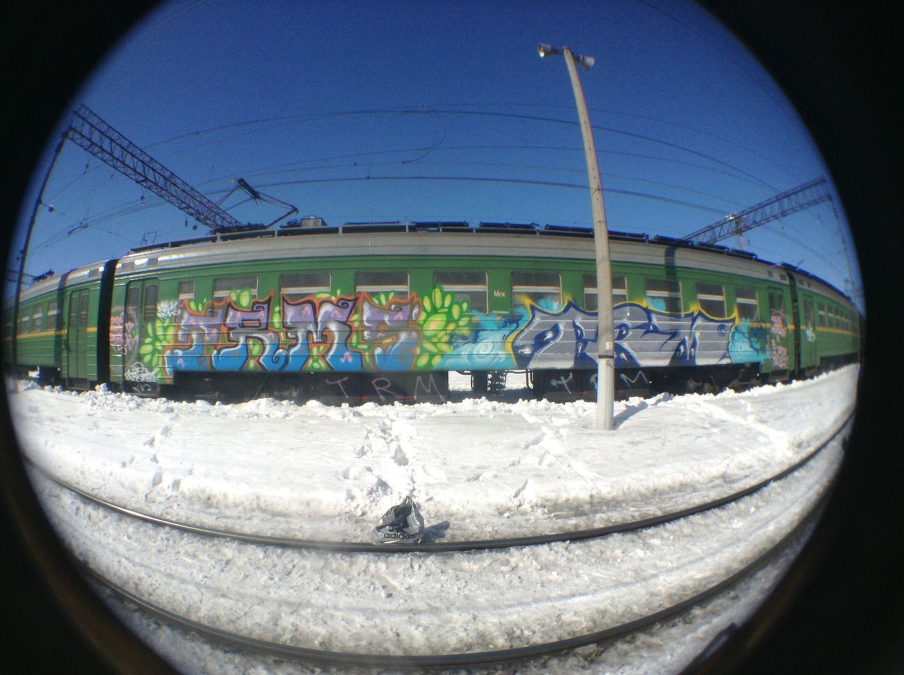 Graffiti Train - Photo by spek1trmcrew (2012)