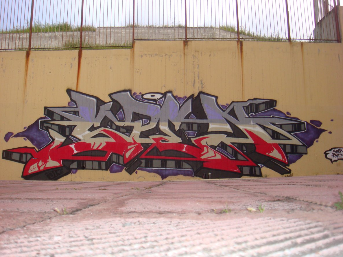 Graffiti Wall - Photo by spen