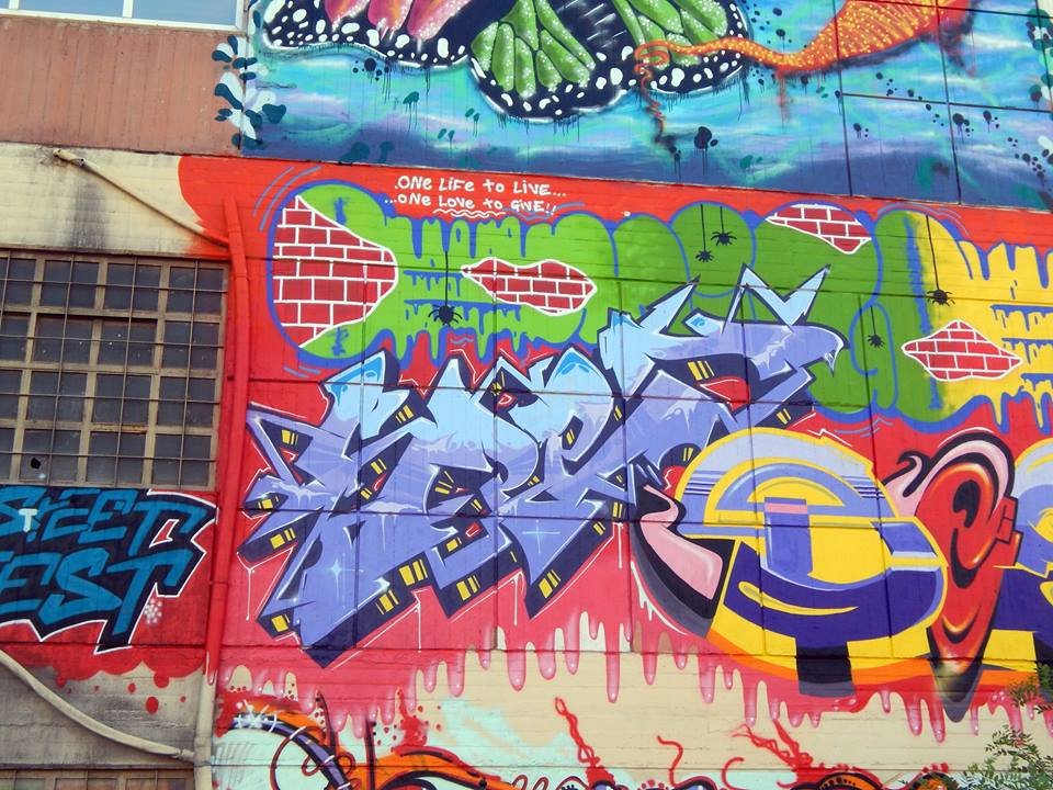 Graffiti Wall - Photo by spen