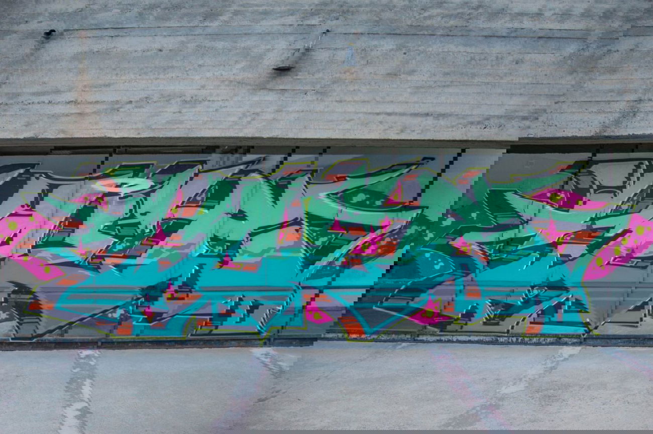 Graffiti Wall - Photo by spen