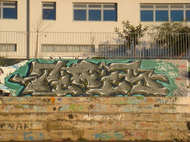 Graffiti Wall - Photo by spen (2015)