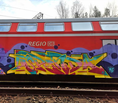 Graffiti Train - Photo by spenda - spenda, asc, crew