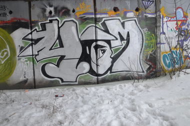 Graffiti Wall - Photo by spicer (2014)