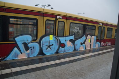Graffiti Train in Berlin - Photo by spiegelreflex - bosch (2013)