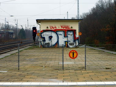 Graffiti Bombing in Berlin - Photo by spiegelreflex - dh, kare