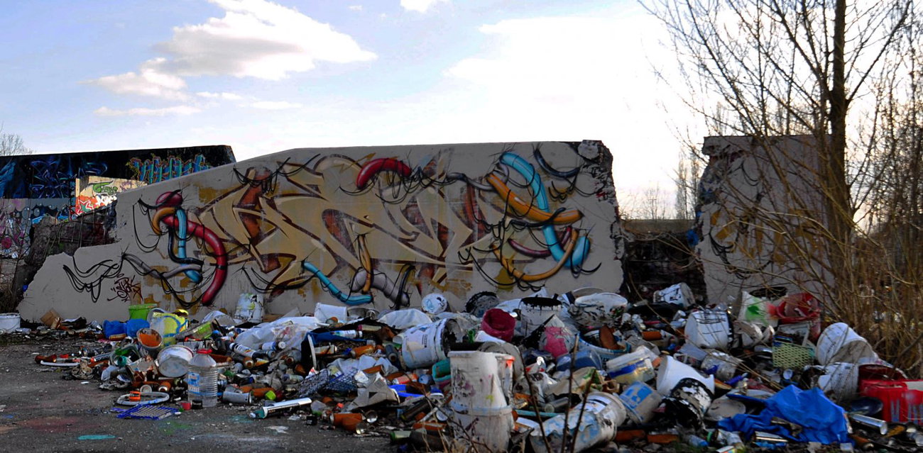 Graffiti Wall in Berlin - Photo by spoare153 - spoare153, new, spoar (2013)