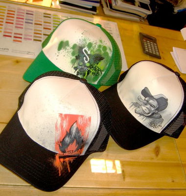 Graffiti Artwork in Frankfurt (Oder) - Photo by spoare153 - caps, spoare153, fashion (2011)