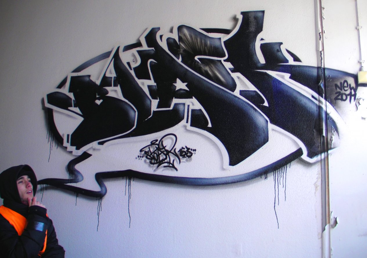 Graffiti Wall in Berlin - Photo by spoare153 - black, spoare153, new (2011)