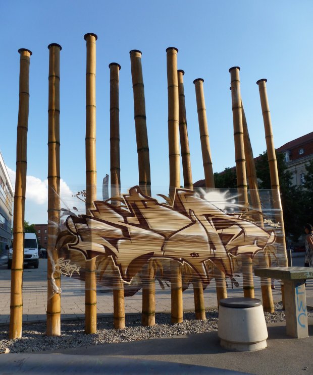 Graffiti Street Art in Frankfurt (Oder) - Photo by spoare153 - sbor, folie, stretch (2013)