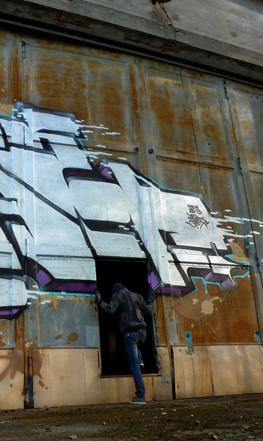 Graffiti Artwork in Fürstenwalde - Photo by spoare153 - spoare, detail, 153 (2013)