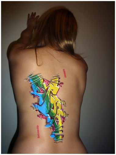 Graffiti Artwork in Berlin - Photo by spoare153 - 52bodies, spoare153, 52 (2012)