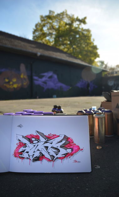 Graffiti Sketch in Potsdam - Photo by spoare153 - silas, spoare153, spoare (2014)