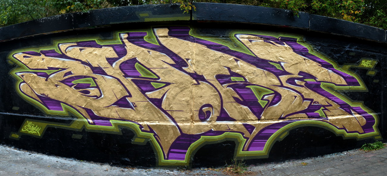 Graffiti Wall - Photo by spoare153 - goldenspoa (2016)
