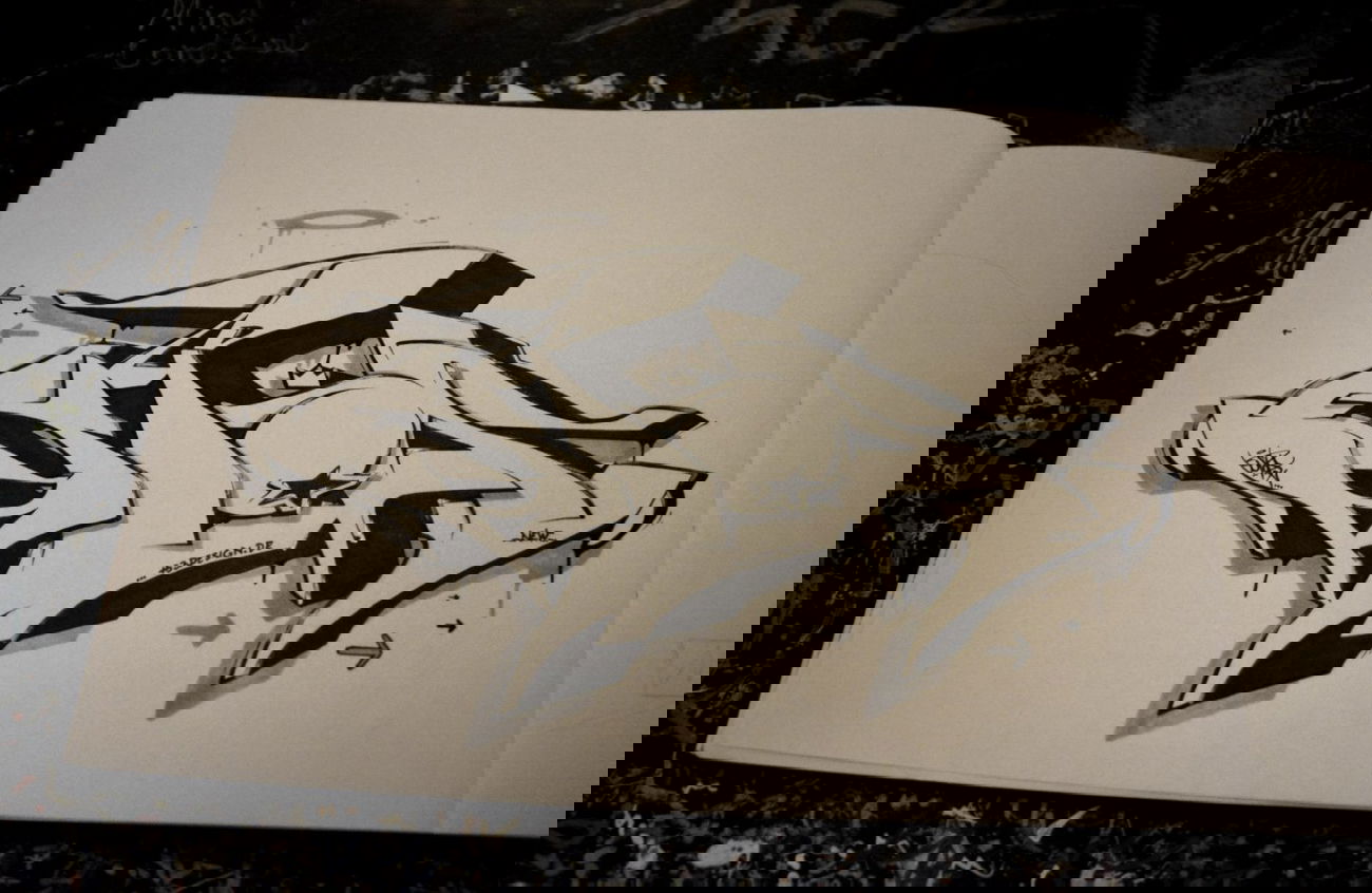 Graffiti Sketch - Photo by spoare153 - spoa (2014)