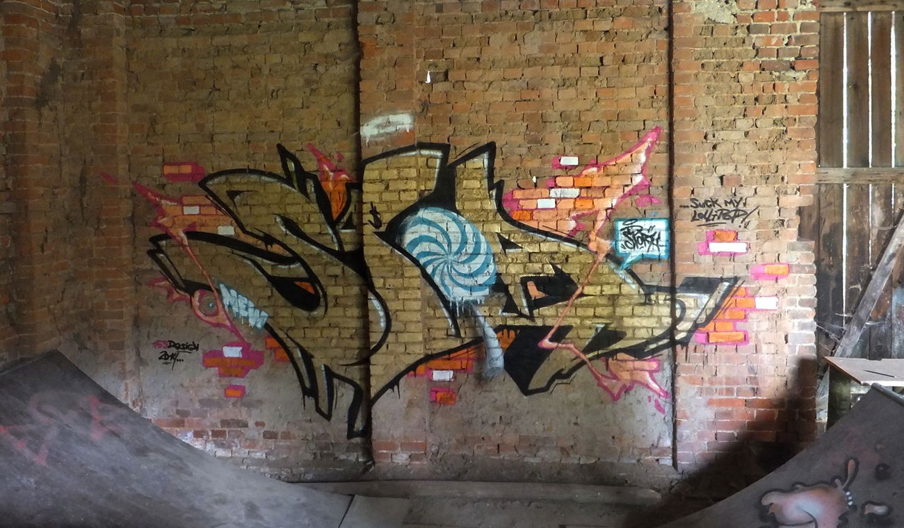 Graffiti Wall in Seelow - Photo by spoare153 - goldenspoa, spoare, spoare153 (2014)