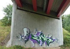 Graffiti Wall - Photo by spoare153 (2013)