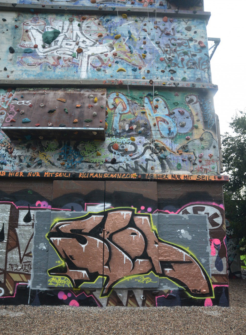 Graffiti Wall - Photo by spoare153 (2015)
