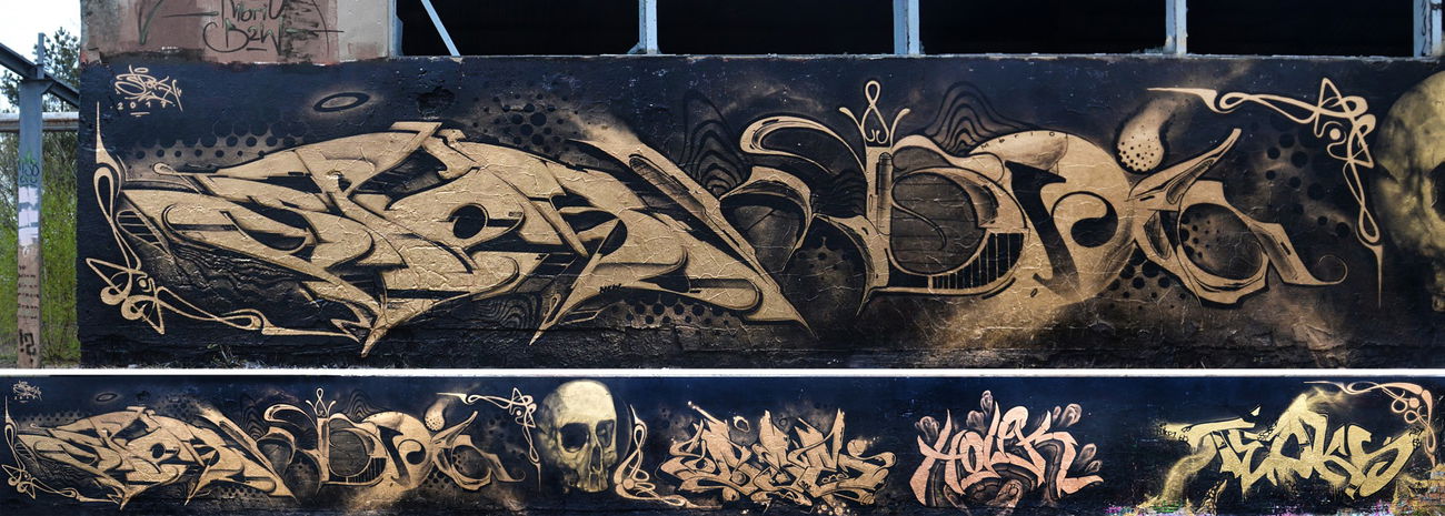 Graffiti Wall in BERLIN - Photo by spoare153 - goldenspoa, spoare153, spoa (2017)