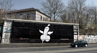 Graffiti Wall - Photo by spoare153 - der, fliegende, penis (2015)