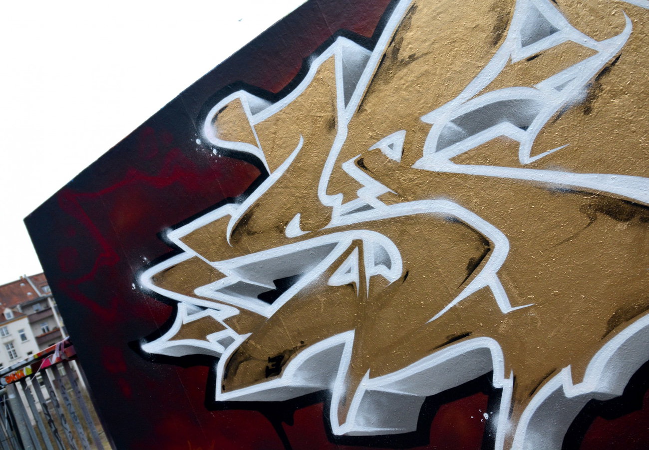 Graffiti Wall in Leipzig - Photo by spoare153 (2016)