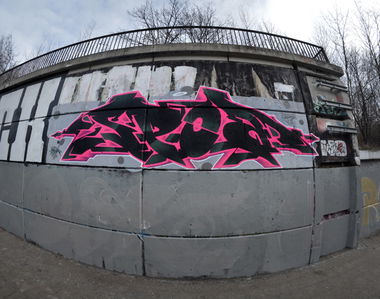 Graffiti Wall - Photo by spoare153