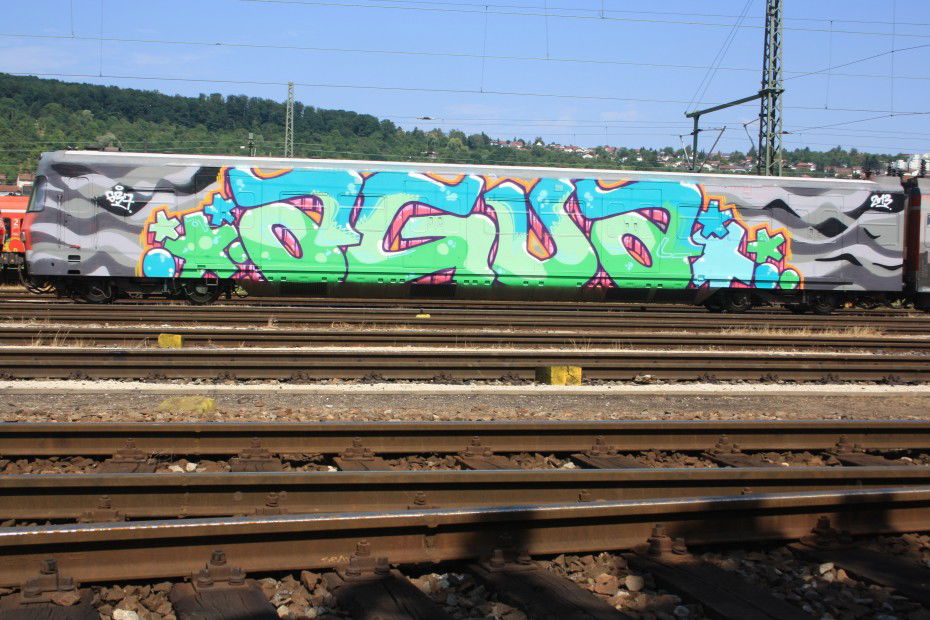Graffiti Train in Stuttgart - Photo by spotter3000 - agua, 637, stuttgart (2013)