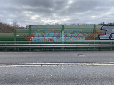 Graffiti Bombing - Photo by spotterhunter - apuk, bkl, bklcrew